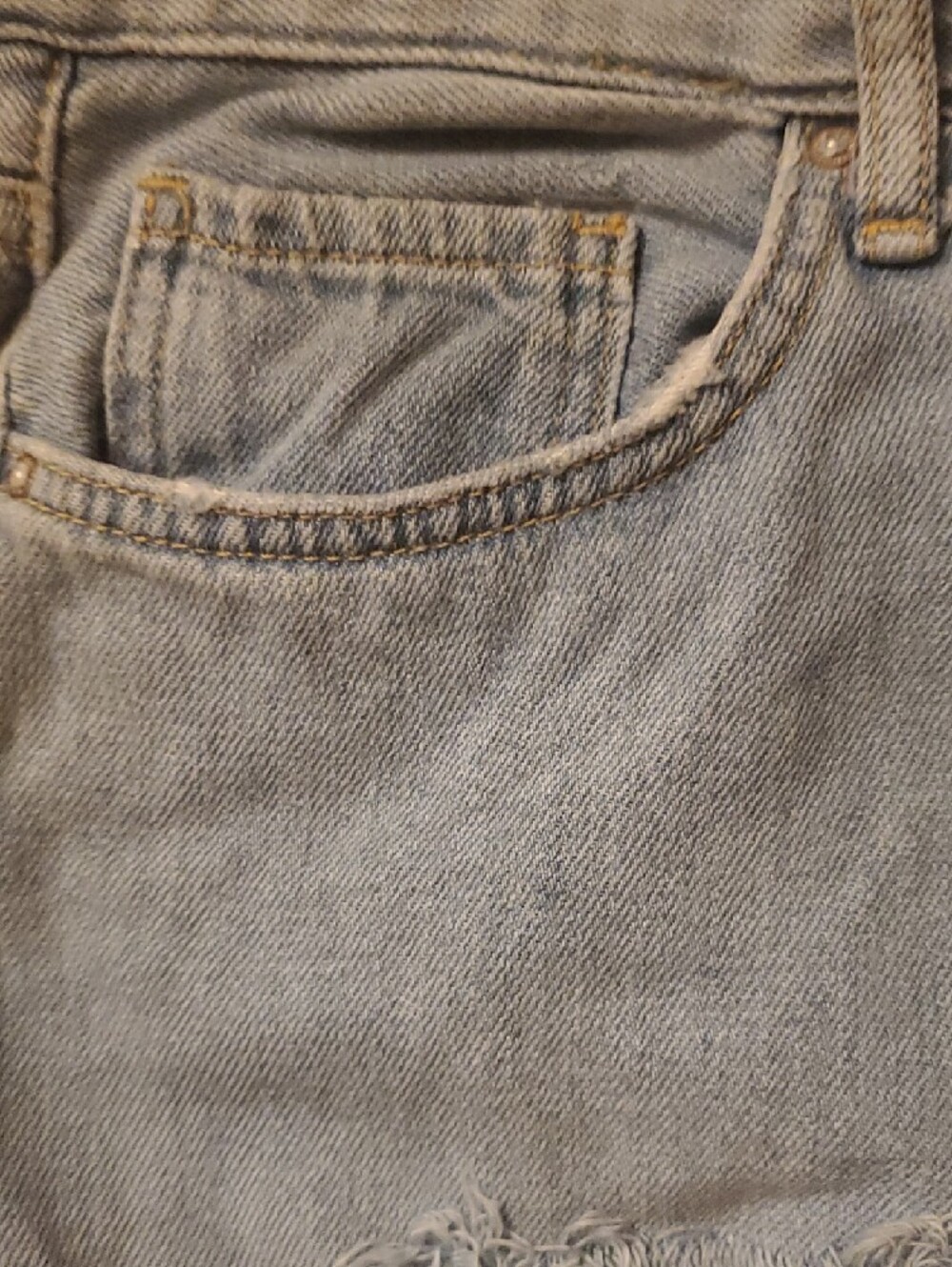 Light Wash Distressed Ripped Jeans - Picture 7 of 9